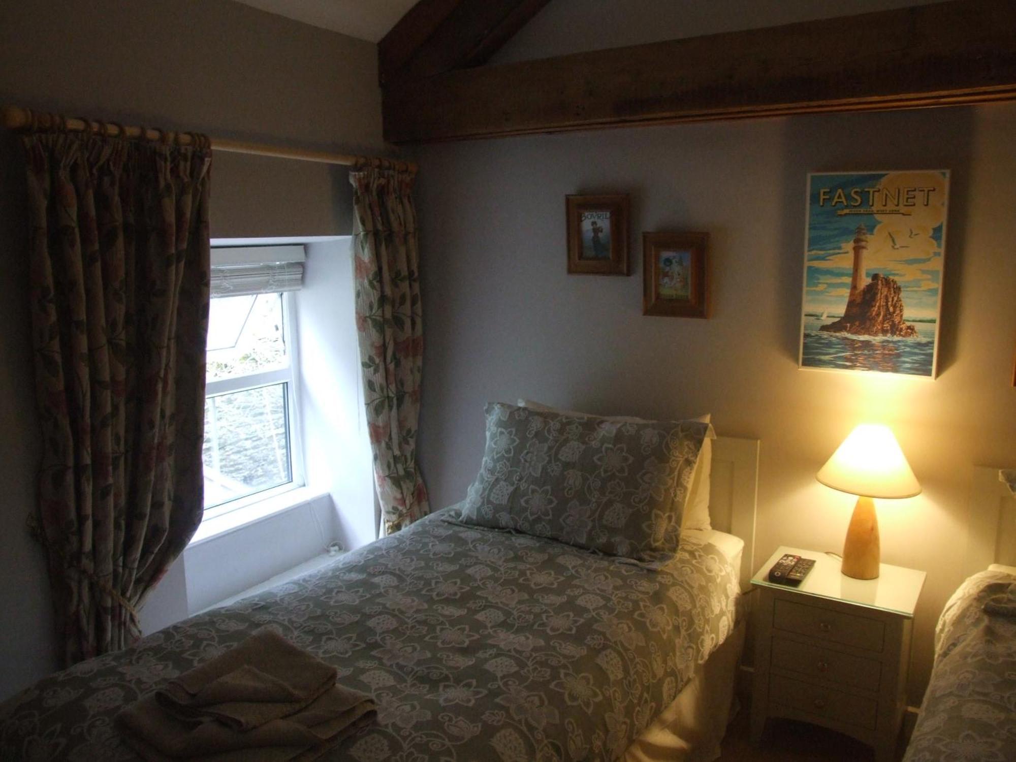 Inglenook Villa Кинсейл Екстериор снимка